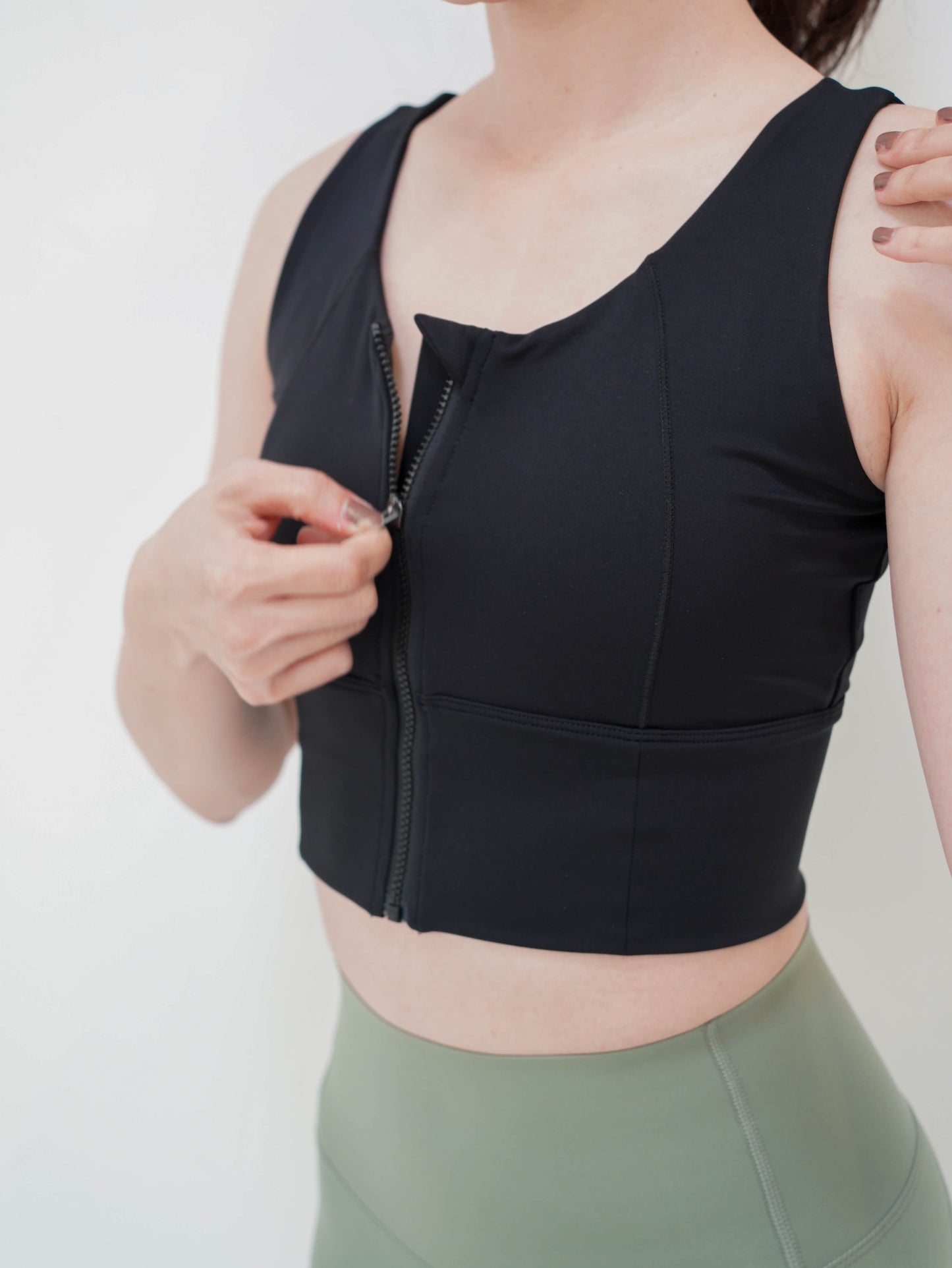 預購 / 重訓推薦-前拉鍊0副乳Bra Tops