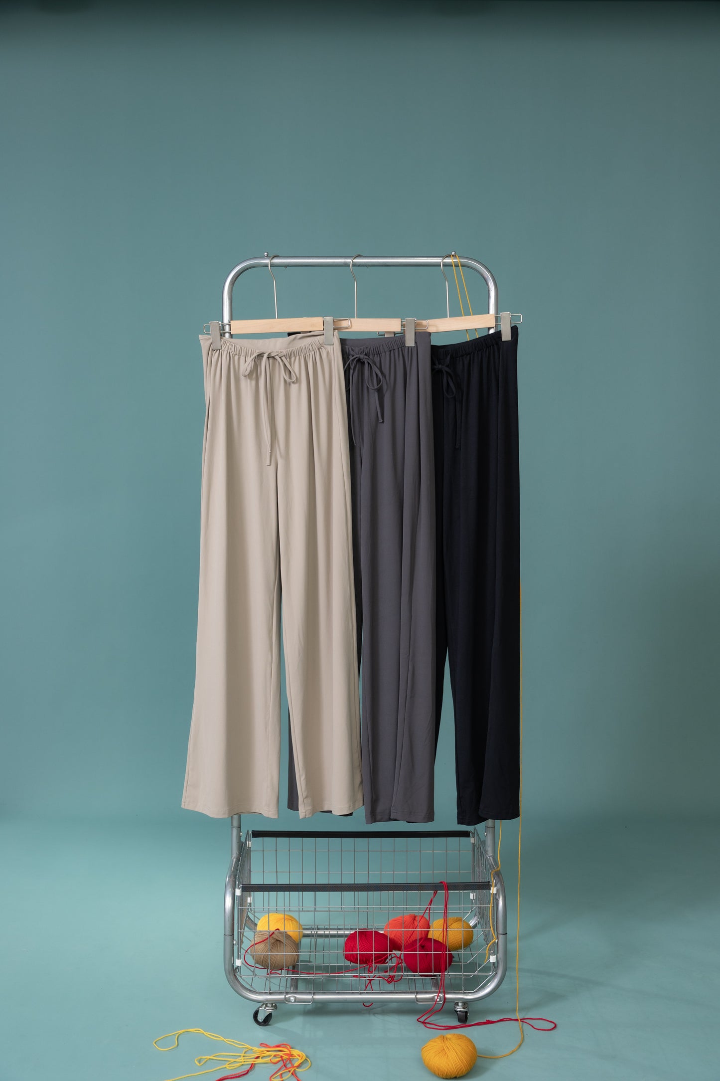 預購/雲杏輕行__ 高腰寬鬆直筒褲