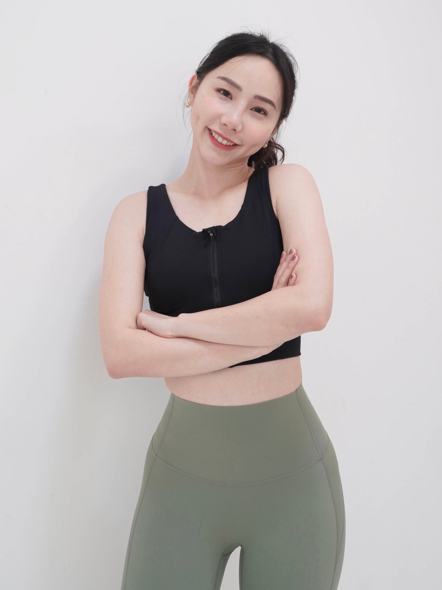 預購 / 重訓推薦-前拉鍊0副乳Bra Tops