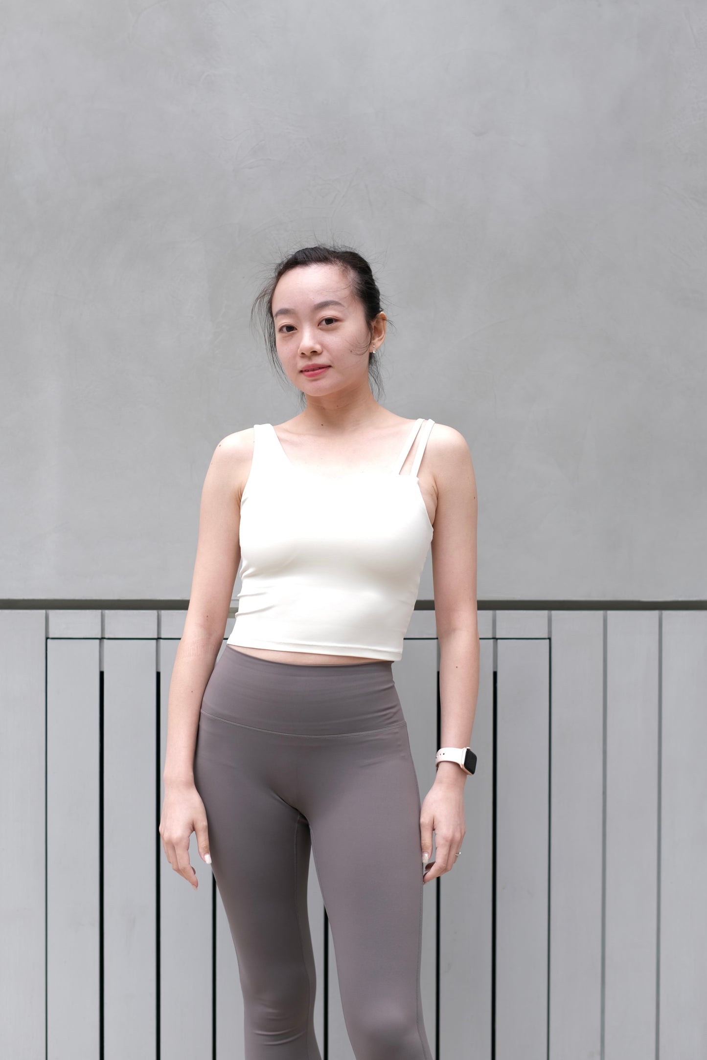 預購 / 不對稱香肩遮肉肉Bra Tops