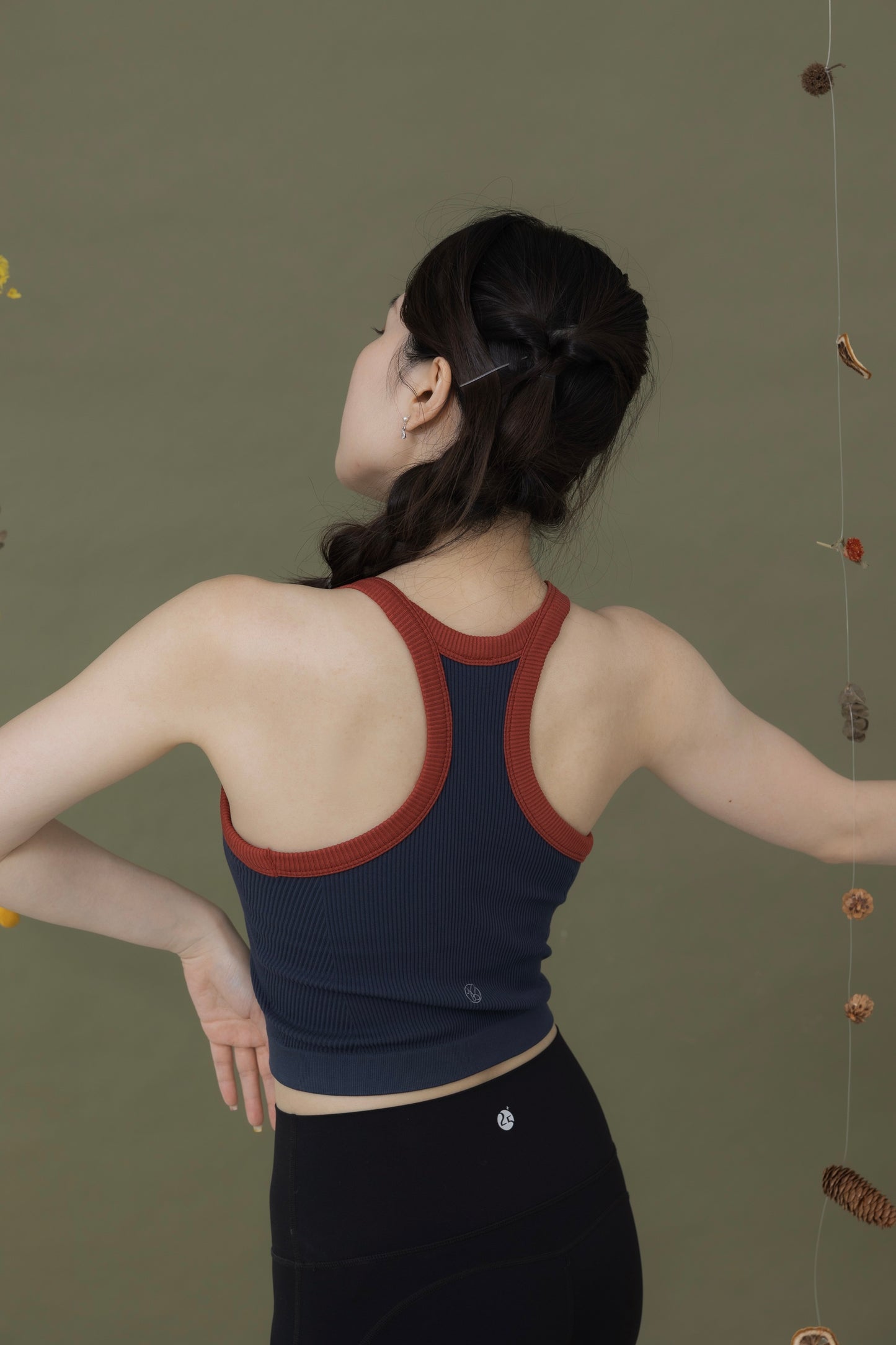 晨曦微光＿削肩撞色Bra Top