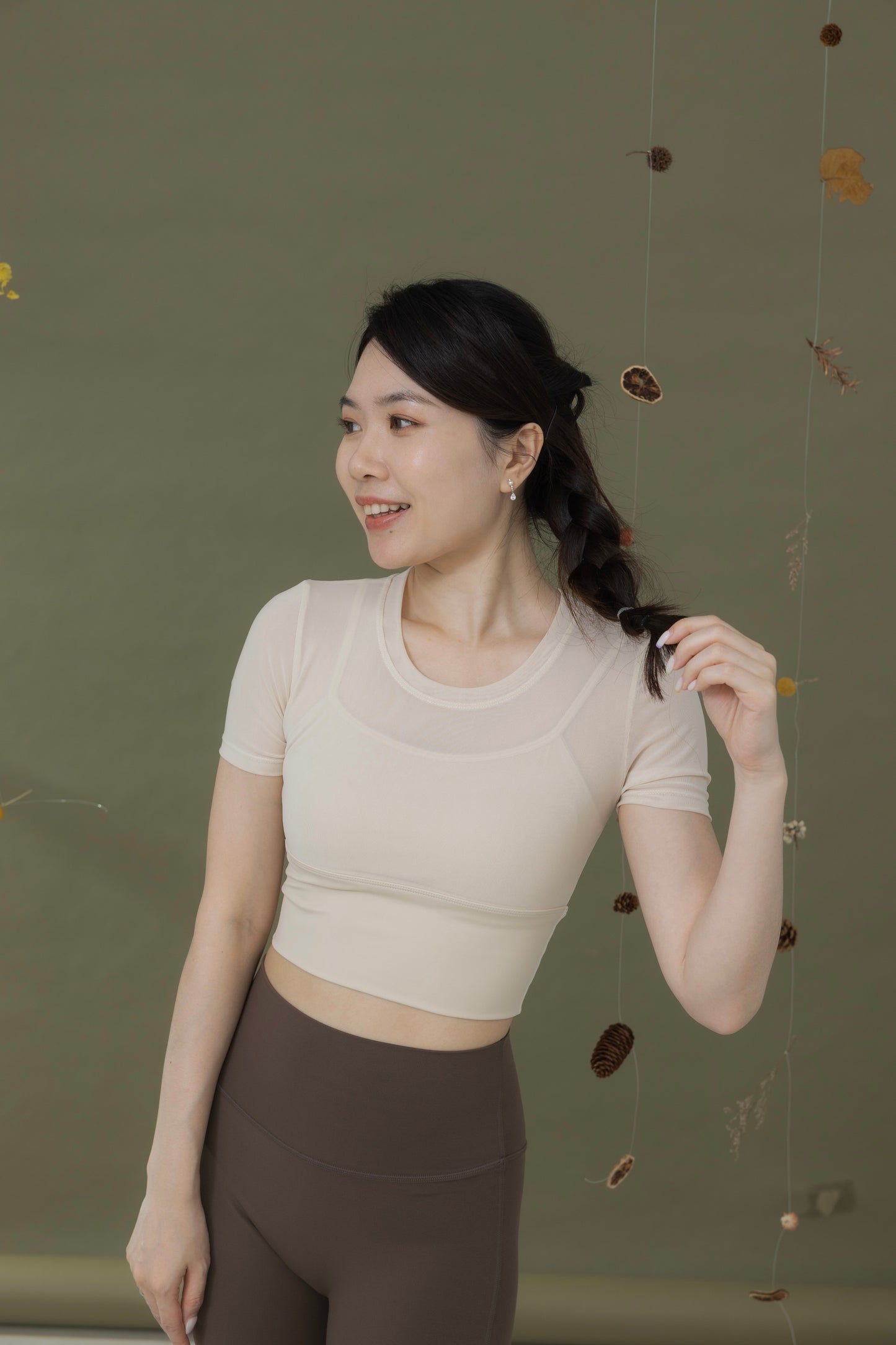 秋茶煙灰＿短袖Bra Top