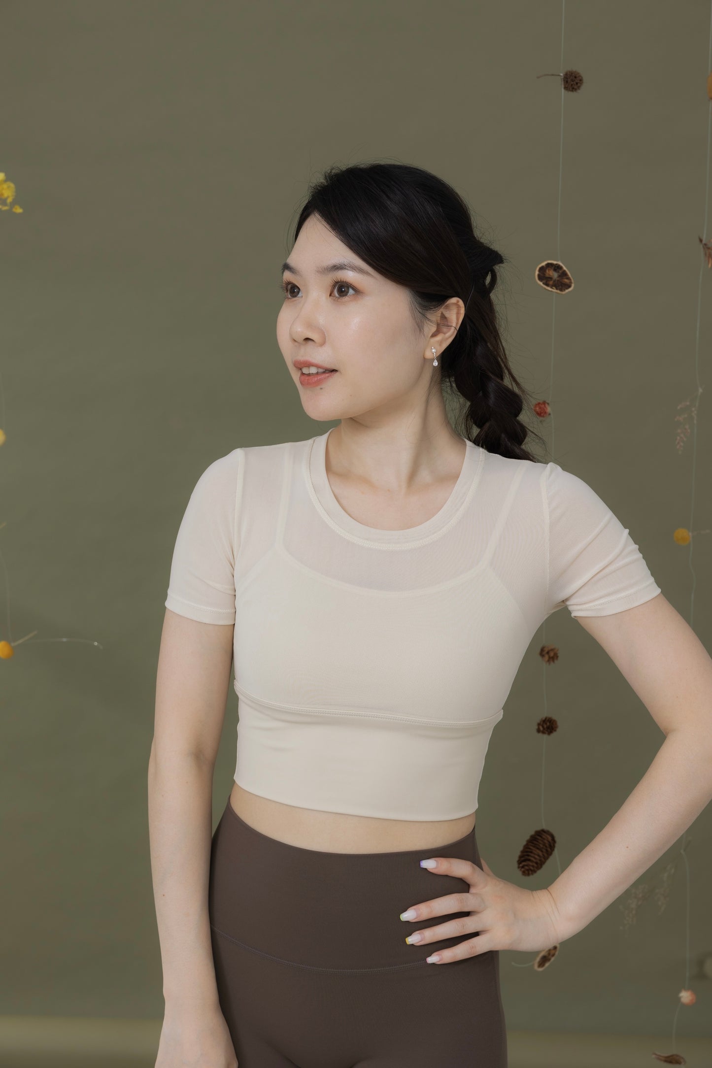 秋茶煙灰＿短袖Bra Top